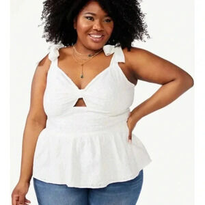 NWT Sofia Vergara white eyelet lace peekaboo sleeveless top size 5X D47